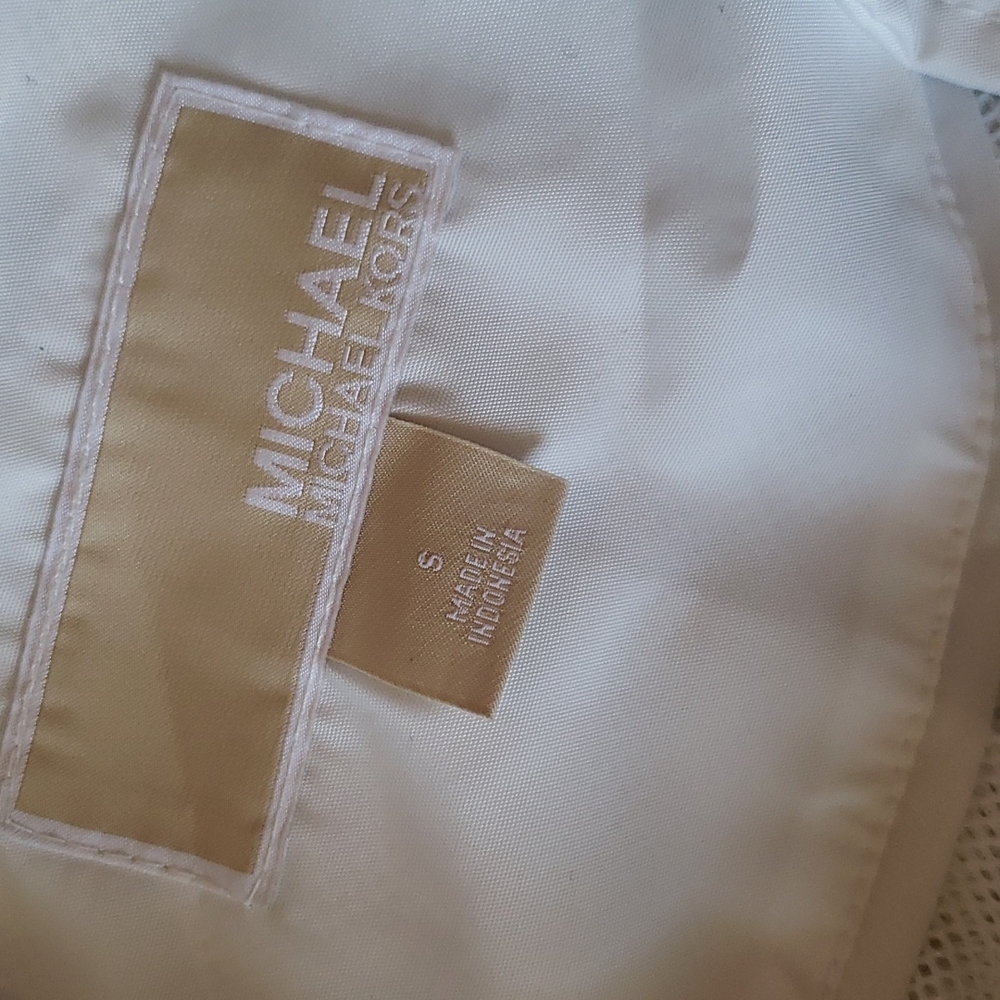 MK Coat - Picture 3 of 7